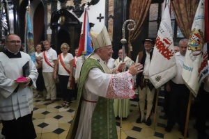 arcybiskup jędraszewski na wawelu